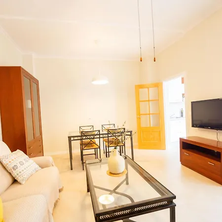 Holiday home Encantadora Casa En Barrio De Triana *