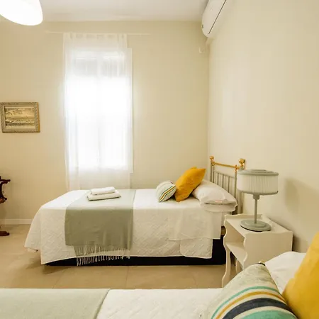 Encantadora Casa En Barrio De Triana Holiday home Seville