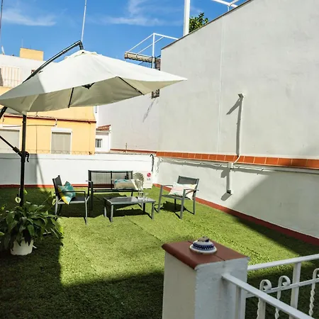 Encantadora Casa En Barrio De Triana