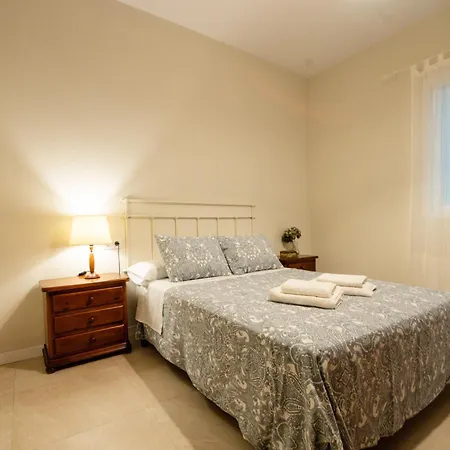 Encantadora Casa En Barrio De Triana *