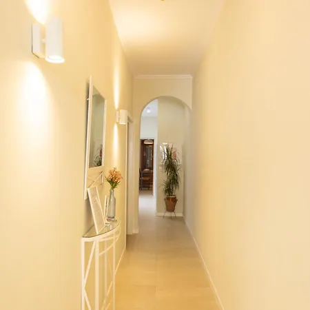 Holiday home Encantadora Casa En Barrio De Triana